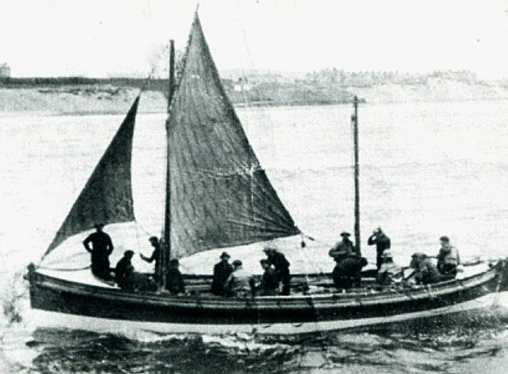 Hopwood at sea